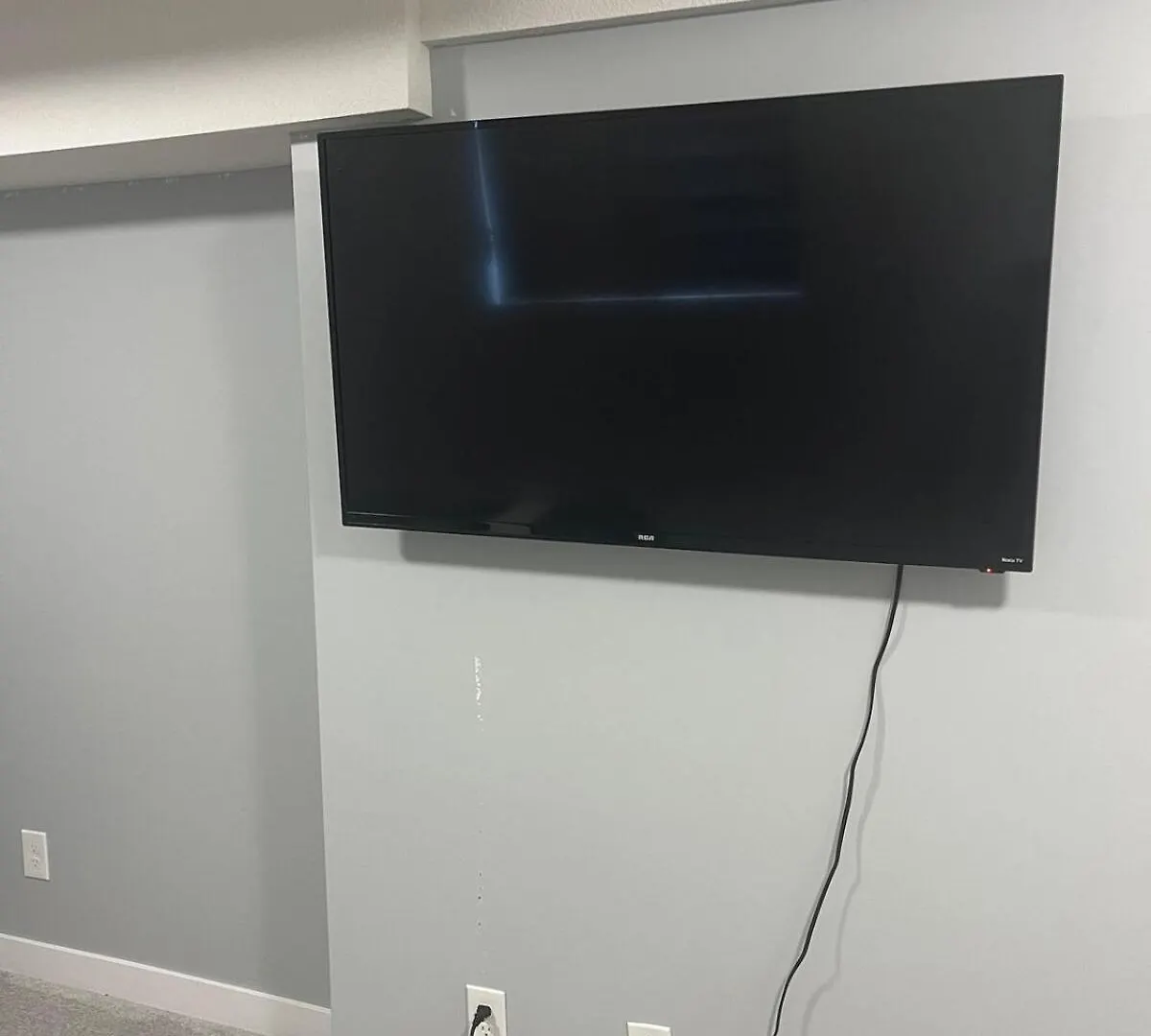 Cozy Basement Near Airport Yyc location