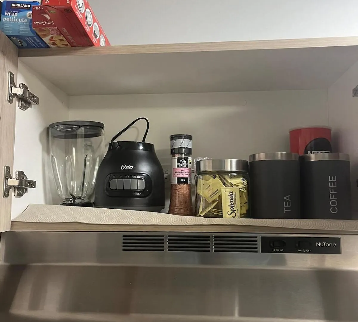 Cozy Basement Near Airport Yyc Apartment